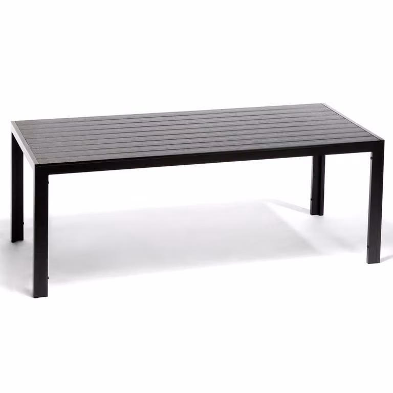 Tavolo da giardino con dimensioni di 90 x 205 x 74 cm, al quale possono cenare comodamente fino a otto persone.