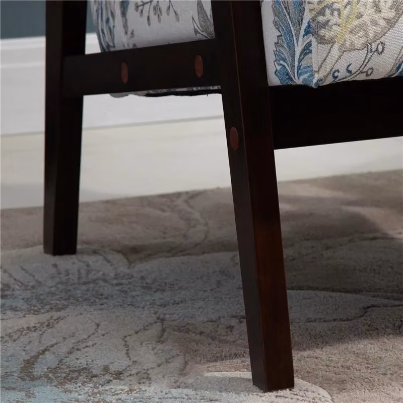 Poltroncina imbottita con braccioli e struttura in legno massello in gomma, rivestimento floreale multicolore blu per soggiorno e camera da letto, L: 78.5 cm, P: 42.0 cm, H: 68.5 cm – 2