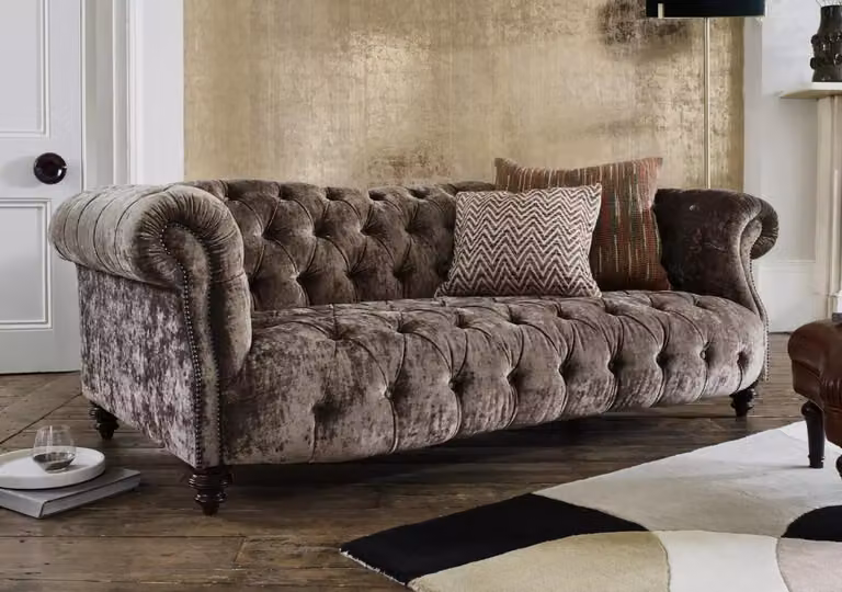Luxus Chesterfield Wohnzimmer Couch Braune Sofa Sitz Polster Textil Couchen