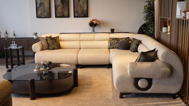 Stilvolles Beiges Ecksofa Wohnzimmer Textilcouch Komfort-Sofa