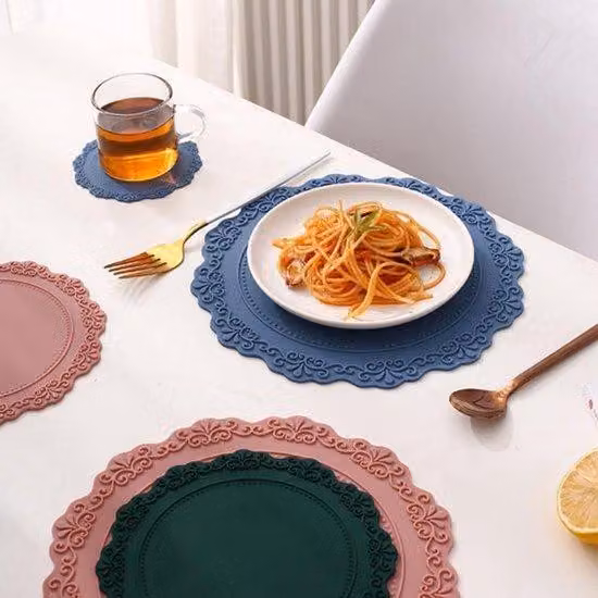 Tovagliette rotonde - Silicone - Lavabili - Blu - Impermeabili - Antiscivolo - Ideali per la sala da pranzo o la cucina - Confezione da 2 pezzi - Diametro 16,5 cm.