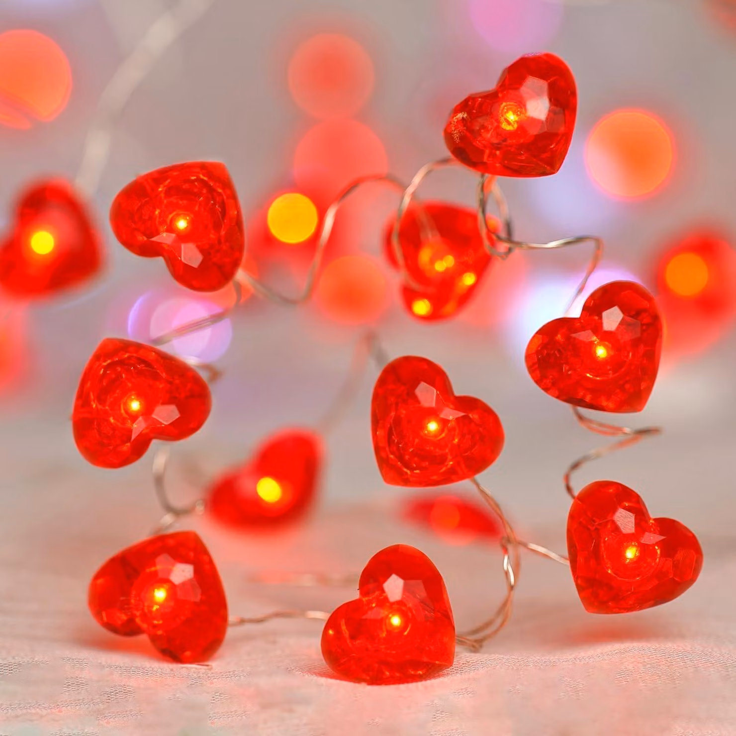 Catena luminosa a LED a forma di cuore, 3 metri, alimentazione a batteria, luce bianco caldo