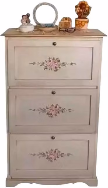Scarpiera Mobili 2G in legno shabby chic con 3 ante ribalta, colore avorio anticato e dettagli oro, L: 79 cm, P: 30 cm, H: 130 cm – 2