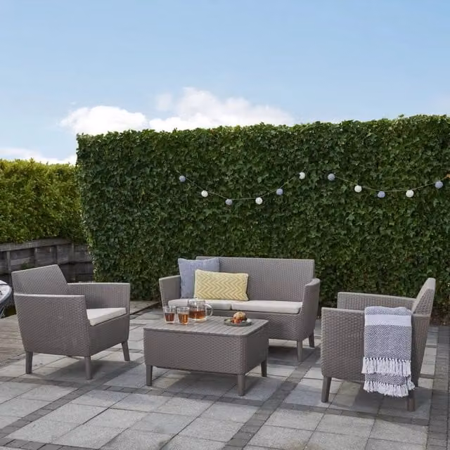 Set salotto da esterno Whitby, Salottino outdoor, Set da balcone o giardino, Composizione soggiorno per esterni, 133x67 h76 cm, Tortora