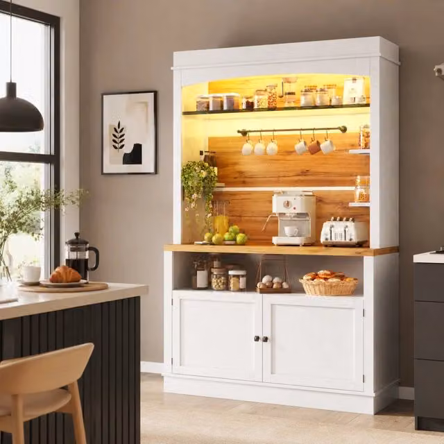 Hochschrank Weiß mit LED-Beleuchtung, Glasregal und Hakenleiste, 184 cm hoch, belastbar bis 60 kg