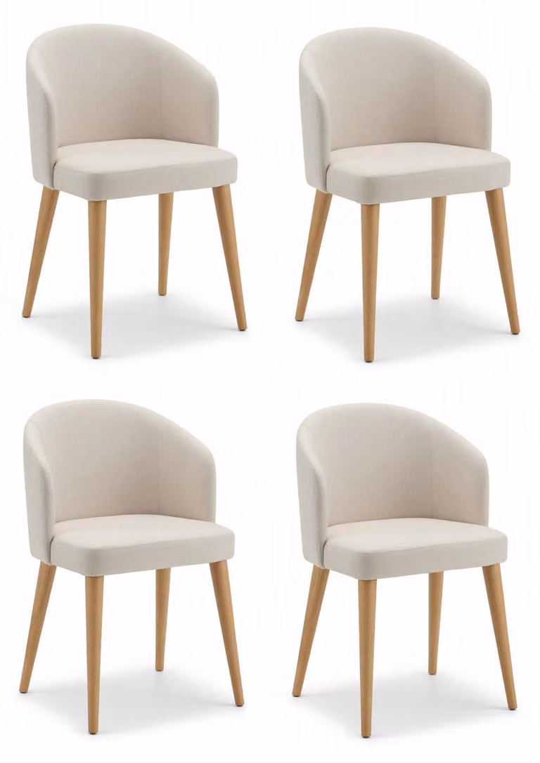 Set di sedie bianche eleganti. Sedie per la sala da pranzo e la cucina. Sedie imbottite