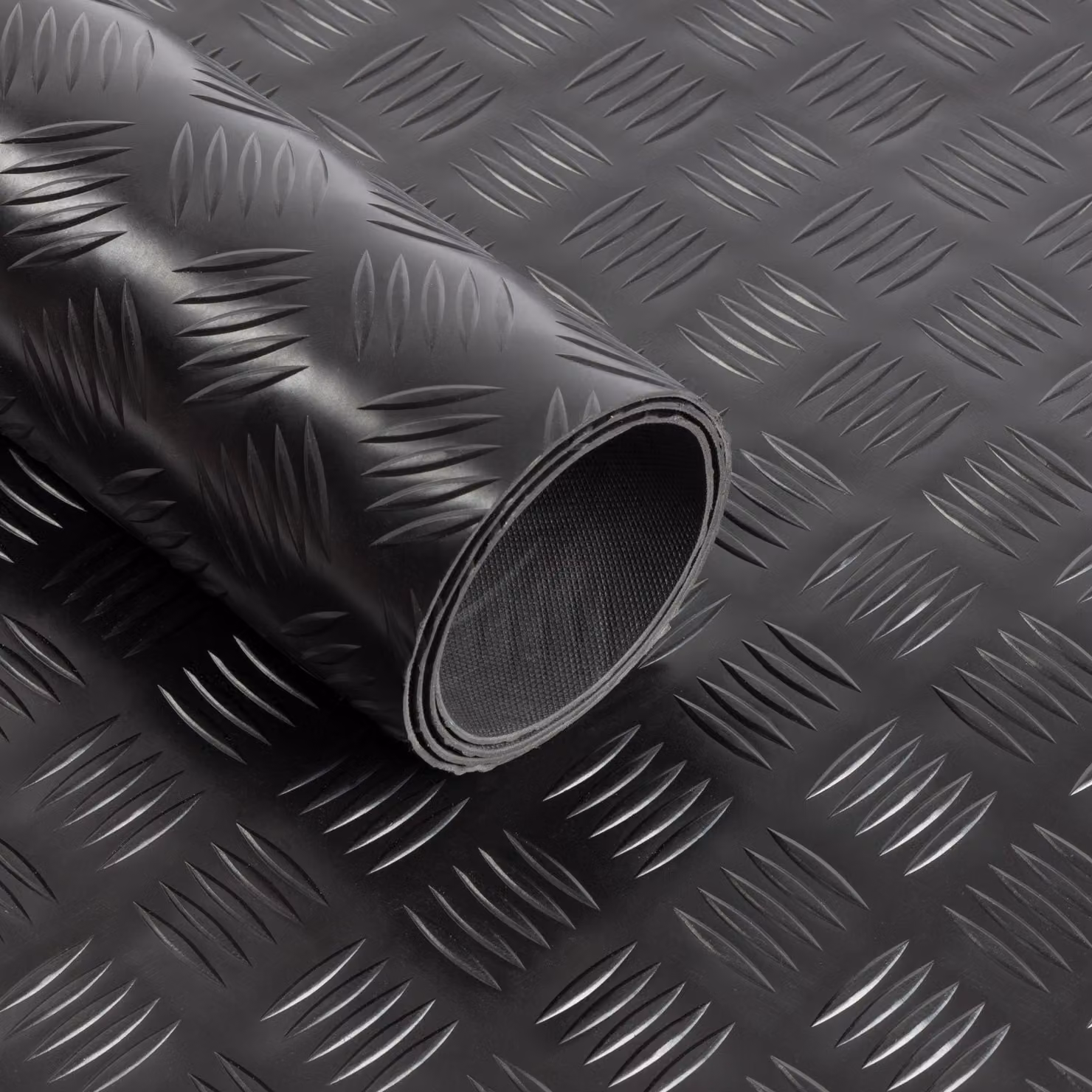 Pavimento in PVC Diamond Cut Black 120x300 cm