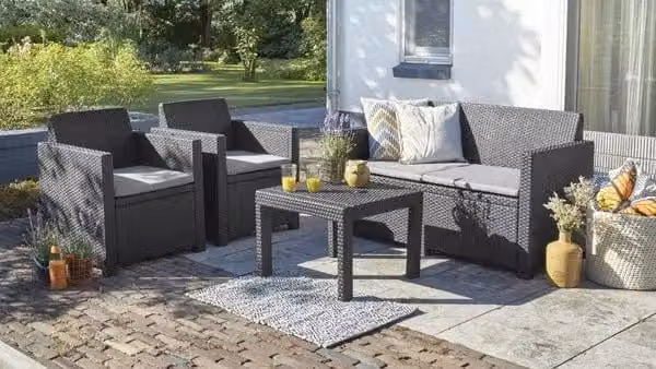 Set da salotto Keter Alabama in rattan colorato grigio per giardino e soggiorno