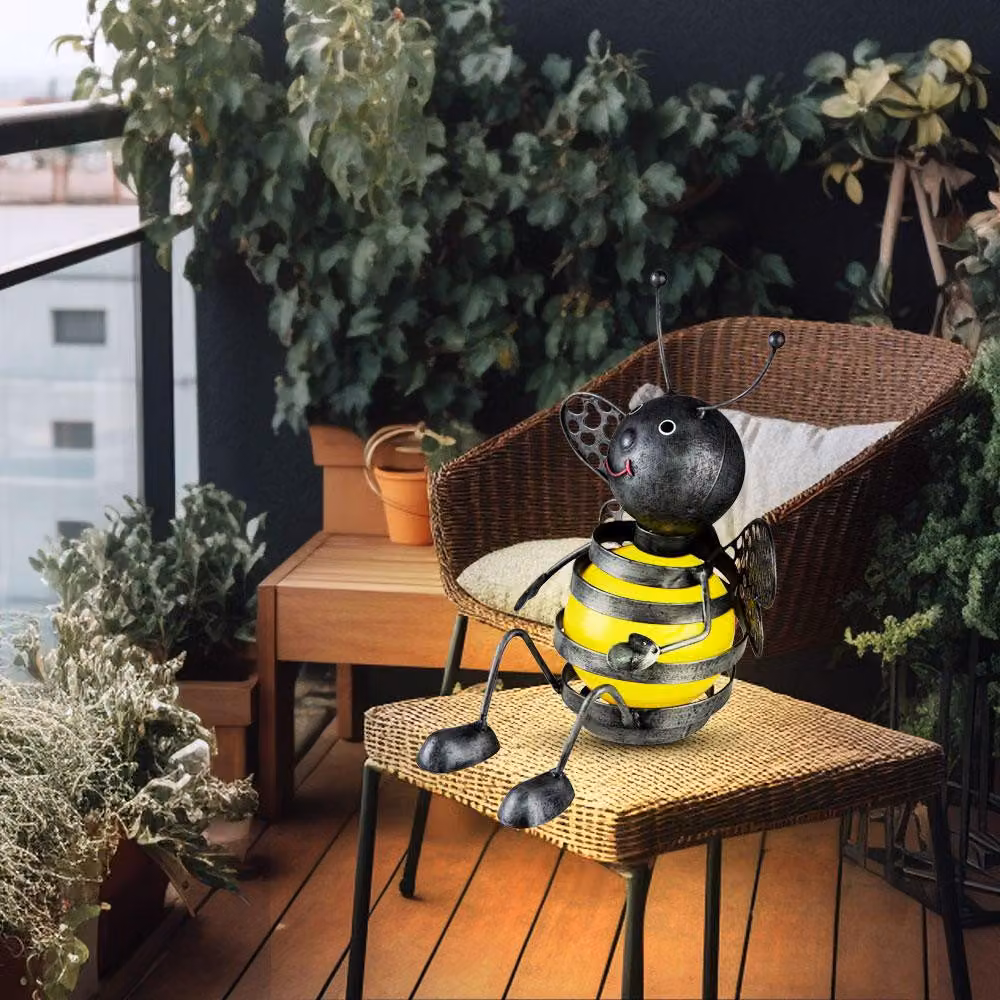 Lampada solare a LED, per uso esterno, a forma di ape, giallo e nero, altezza 25 cm