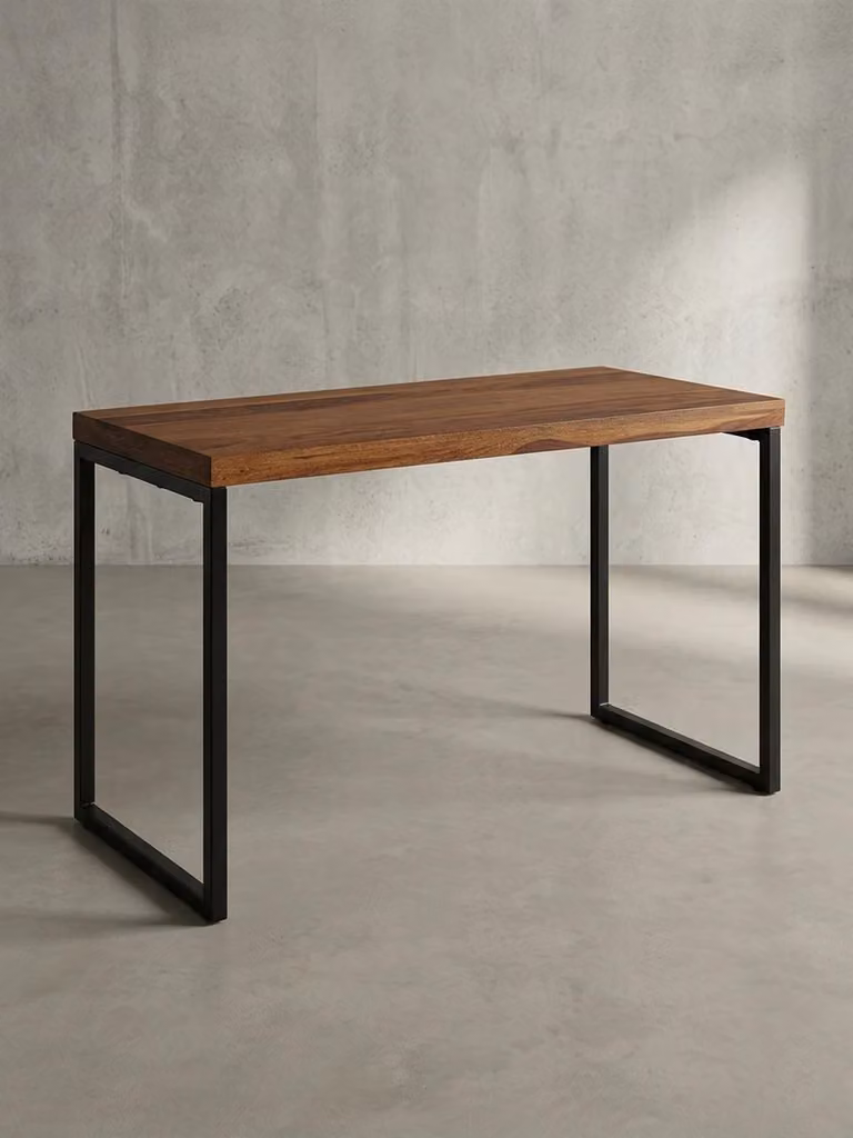 Scrivania industriale, legno massello di sheesham/metallo, realizzata a mano, mix di materiali. 117x59x77 cm | Kadima Design