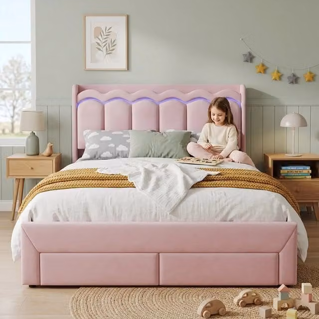 Letto imbottito rosa 140x200 cm in velluto con 2 cassetti; testiera ondulata e LED da app per cameretta