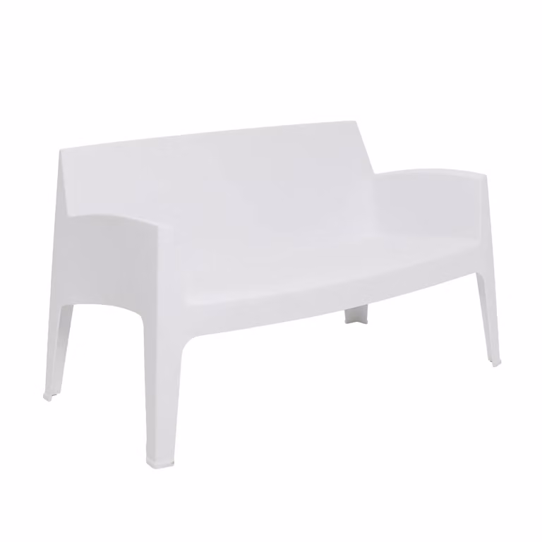 Panchina da giardino Vestiamo Casa Giardino in polipropilene bianca con protezione UV e braccioli, H 74 cm x L 136,6 cm x P 69,5 cm
