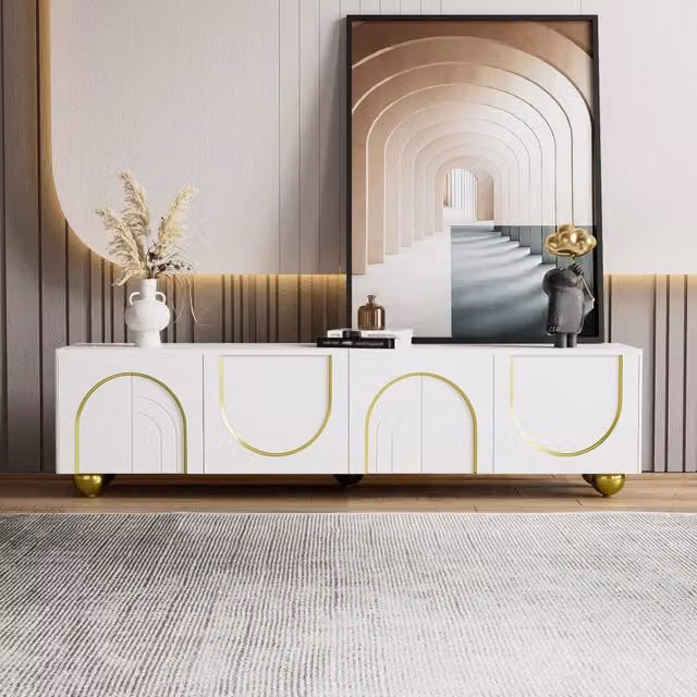 Mobile Porta TV 170 cm a 4 Ante; per TV 70-79 Pollici; in Legno Bianco e Oro con Dettagli Intagliati