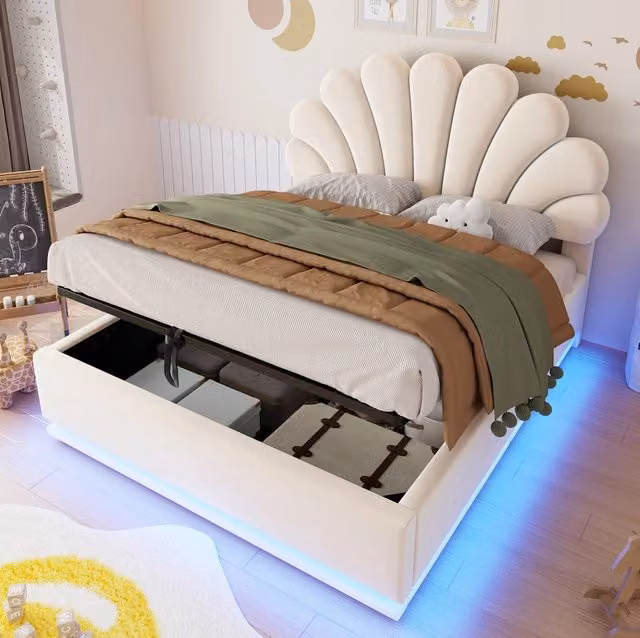 Letto imbottito ULEVR 140x200 cm con contenitore idraulico, LED regolabili e testiera a fiore in velluto beige