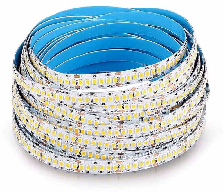 Striscia LED da 10 metri, luce bianco caldo 3000K, 24V, con chip Samsung