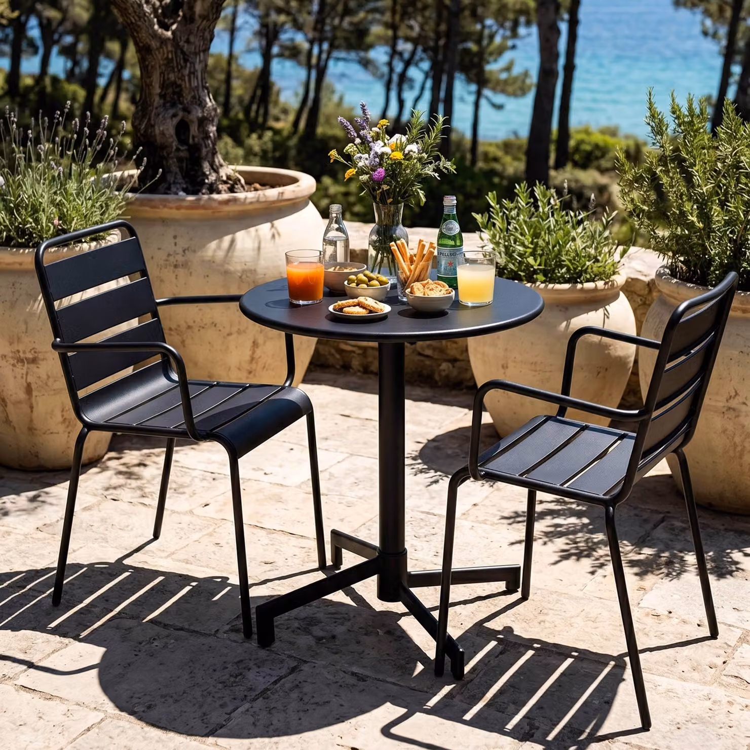 Set tavolo da giardino e 2 sedie in metallo nero - Oviala Palavas
