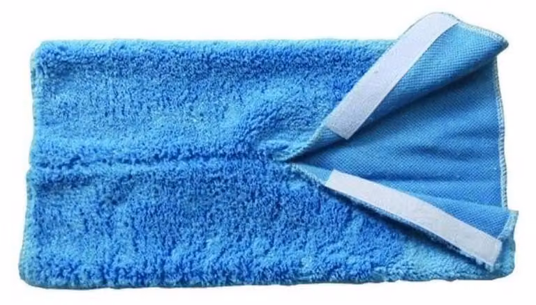 Confezione da 12 salviette detergenti, dimensioni 34,5 x 18 x 3 cm, colore blu, con sistema di chiusura a strappo, non tossiche
