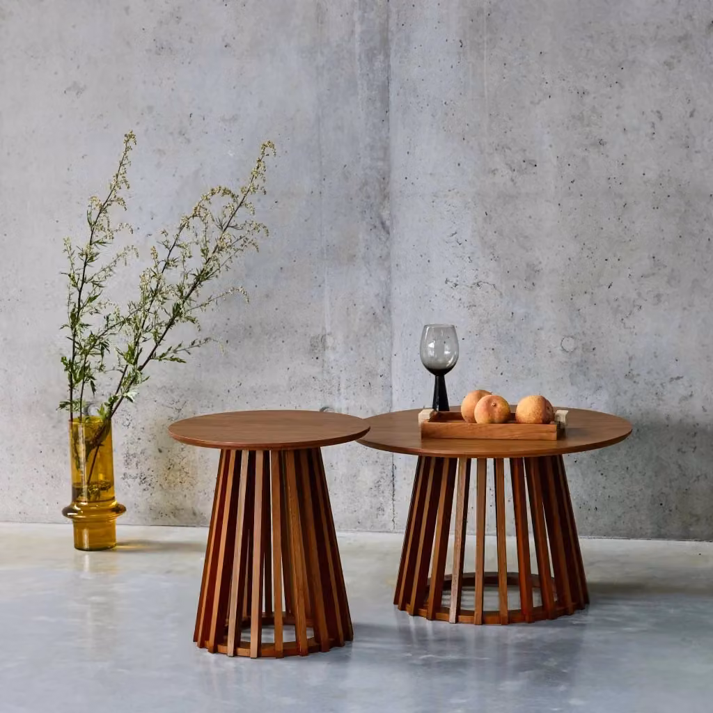 Set di 2 tavolini rotondi moderni Sweek in legno color noce con top incastrabili – 2