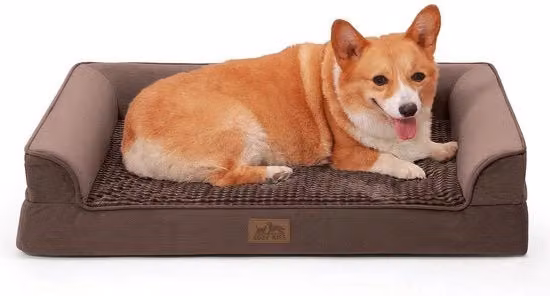 Letto ortopedico per cani COZY KISS di colore marrone con schiuma, rivestimento impermeabile in ecopelle e copertura rimovibile lavabile con base antiscivolo