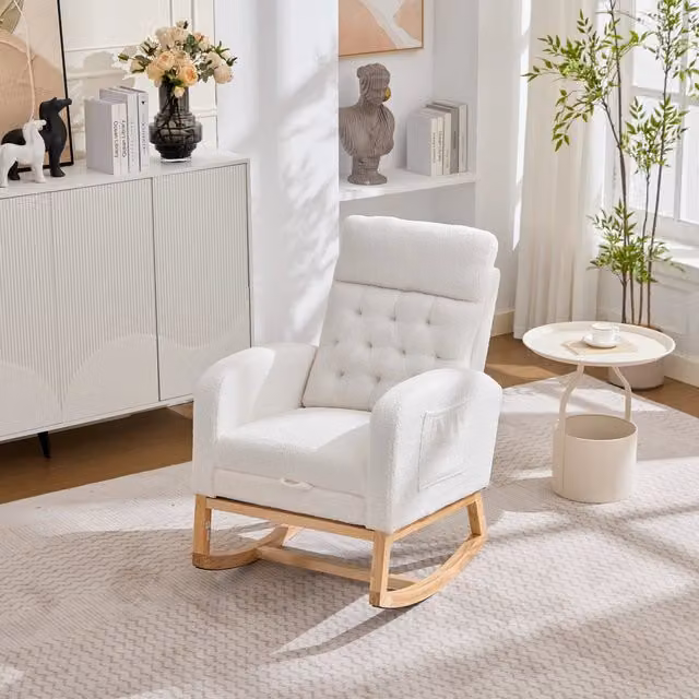 Sedia a dondolo OKWISH in tessuto bouclé bianco con poggiapiedi estraibile e tasche laterali, L: 123 cm, P: 65,6 cm, H: 102 cm