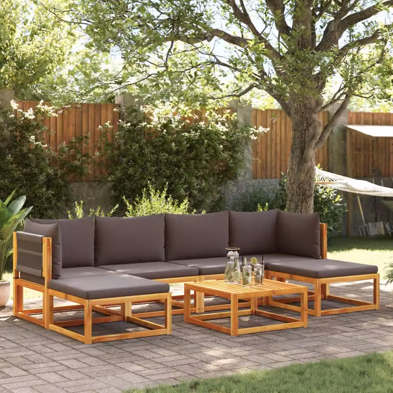 vidaXL Set di divani da giardino 7 pezzi a forma di L in legno di acacia oliato con cuscini grigi e marroni