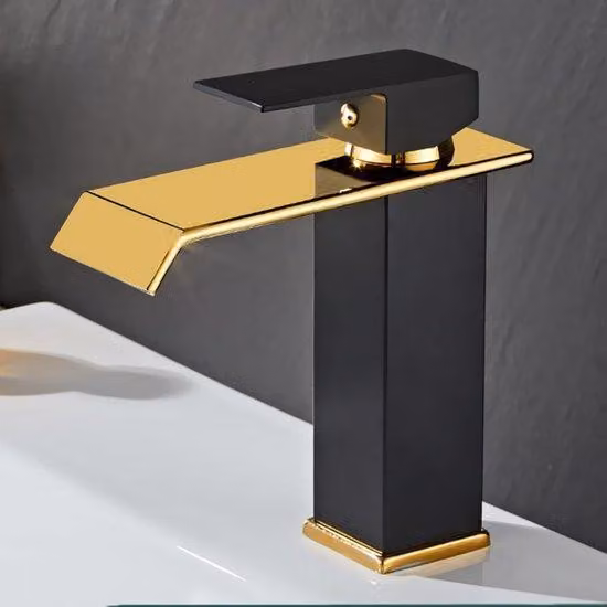 Rubinetto per vasca da bagno in ottone massiccio, nero opaco e oro