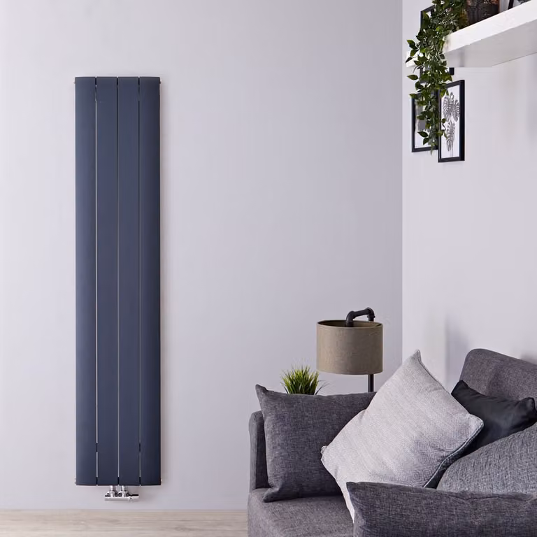 Radiatore di Design Verticale Antracite in Alluminio - 1800 x 375mm - 840W - Aurora