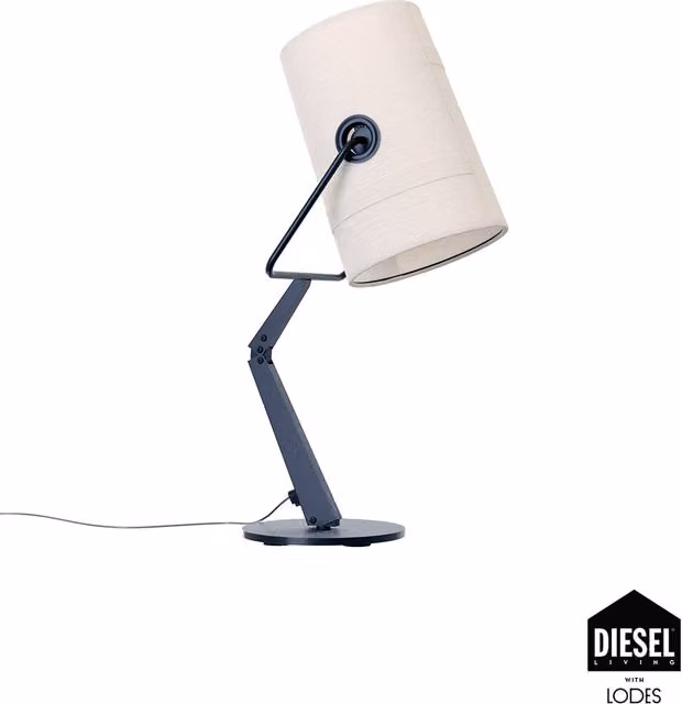 Lampada da tavolo Lodes x Diesel Fork con tecnologia LED in metallo e tessuto, disponibile nei colori avorio, grigio e beige