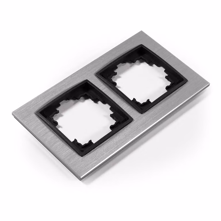 Cornice MCPOWER | FLAIR | 2 ganci, alluminio argento, per prese di corrente