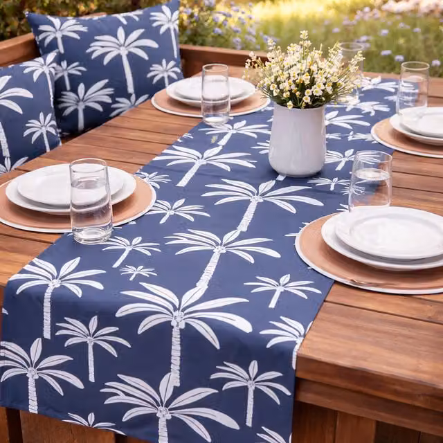 Runner da esterno KASANOVA con motivo floreale di palme, blu e bianco, L 130 cm x P 40 cm