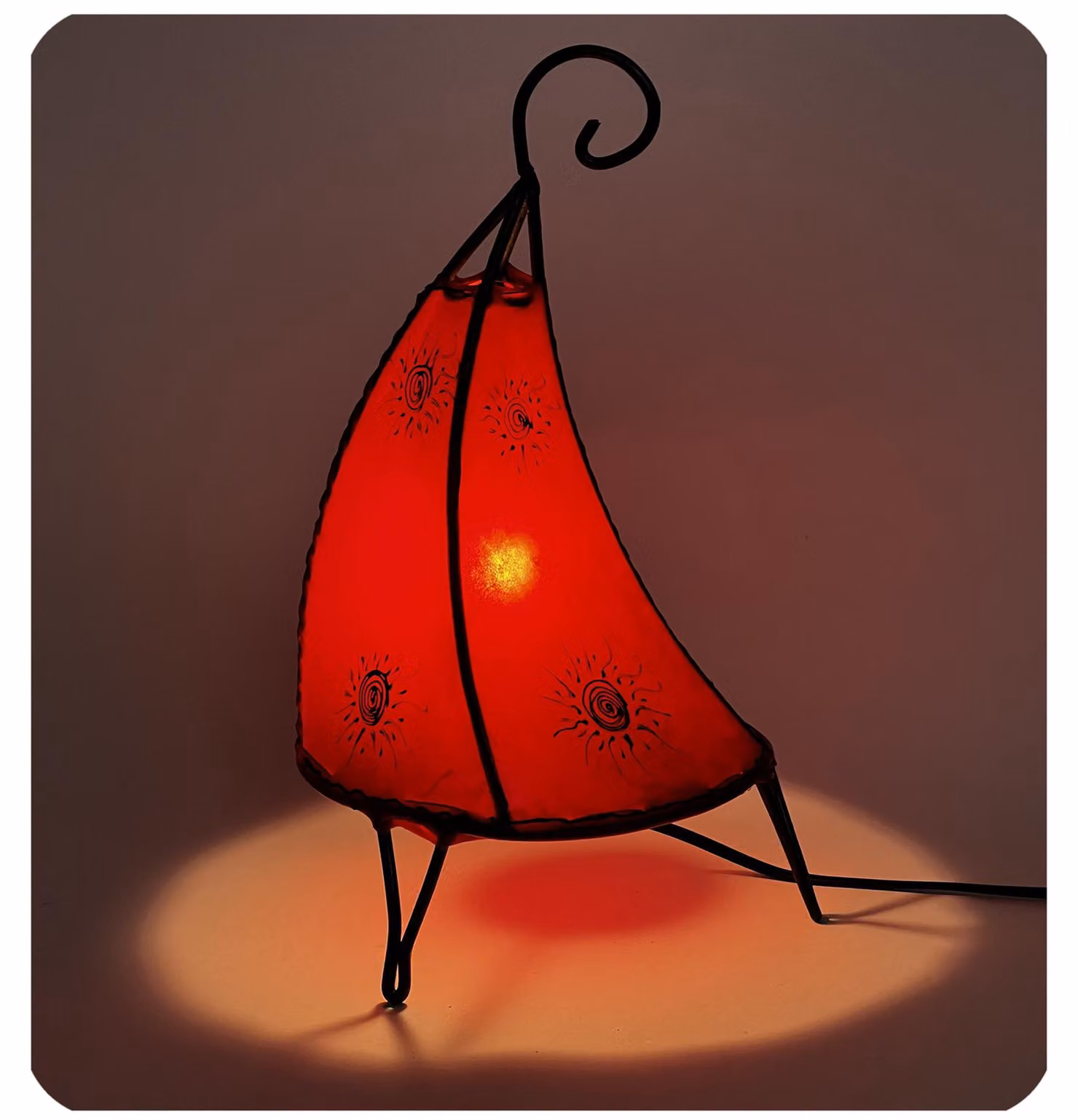 Lampada orientale Lampada Henna Lampada in pelle marocchina Lampada da tavolo Lampada da terra Henna Tissir Sun 35-38 cm, rosso