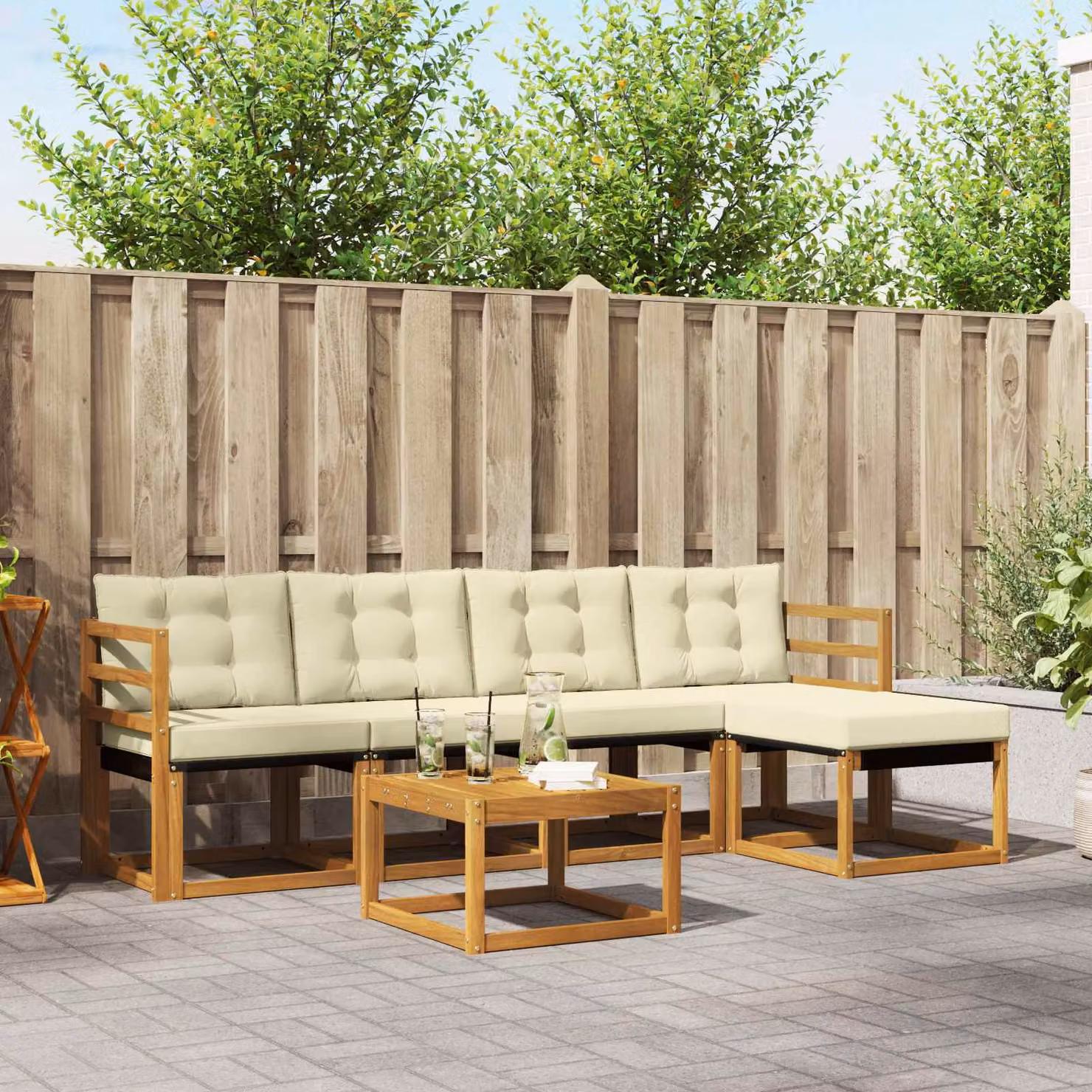 Set di divani da esterno vidaXL 6 pz in legno di acacia con cuscini beige e bianco per giardino e terrazza