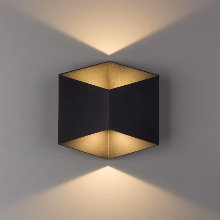 Applique da esterno a LED TRIANGLES nera 5W, bianco caldo 700 lm, alluminio, dimensioni: 17,2 x 17 x 9 cm, IP54, Nowodvorski Lighting