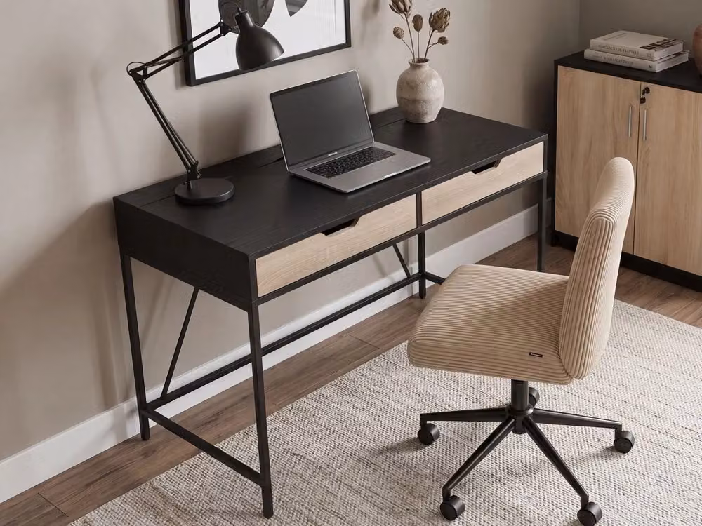 Scrivania Beliani in stile industrial con piano in legno nero e base in metallo L 120 cm x P 60 cm x H 75 cm – 2
