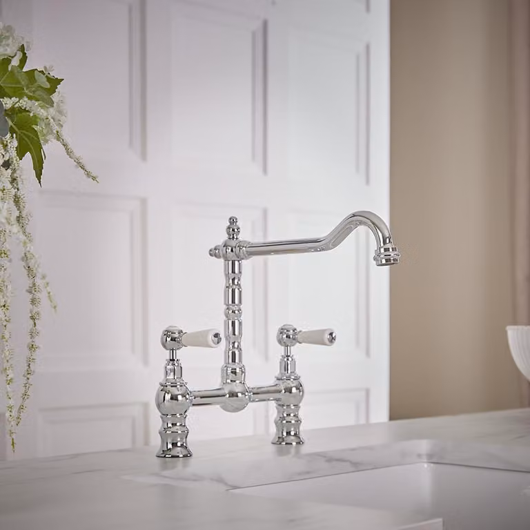 Miscelatore Classico da Cucina a Ponte - Cromato e Bianco - Elizabeth