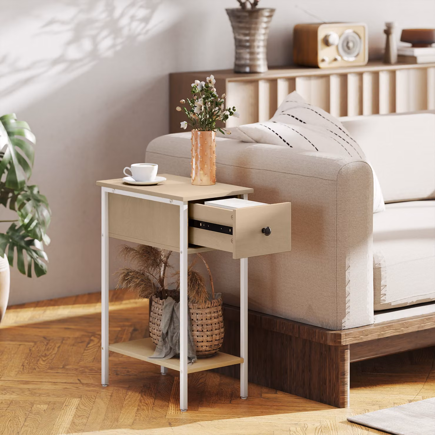 Tavolino ausiliario stretto HOMCOM con cassetto e scaffale aperto in legno naturale e struttura metallica per salotto o camera da letto L/P/H: 25 x 39,8 x 58,2 cm – 2