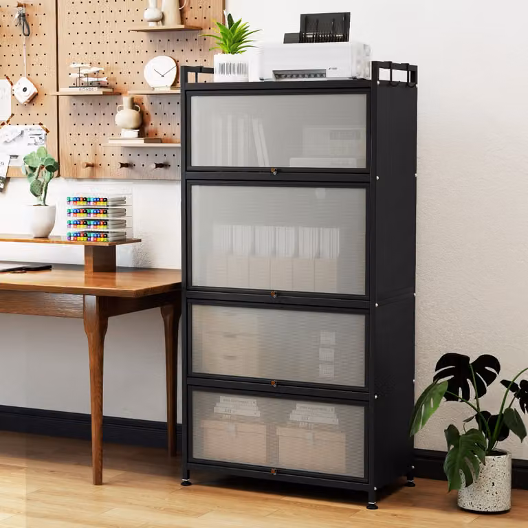 Armadio da cucina Costway nero con 5 ripiani, 4 ante a ribalta e piedini regolabili, ideale per sala da pranzo e carrello porta microonde