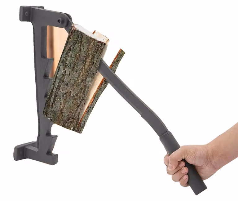 Spaccaleegna manuale, realizzato in ghisa, lunghezza totale 56,7 cm, impugnatura di 15,6 cm, lama di 40,5 cm, peso netto di 4 kg
