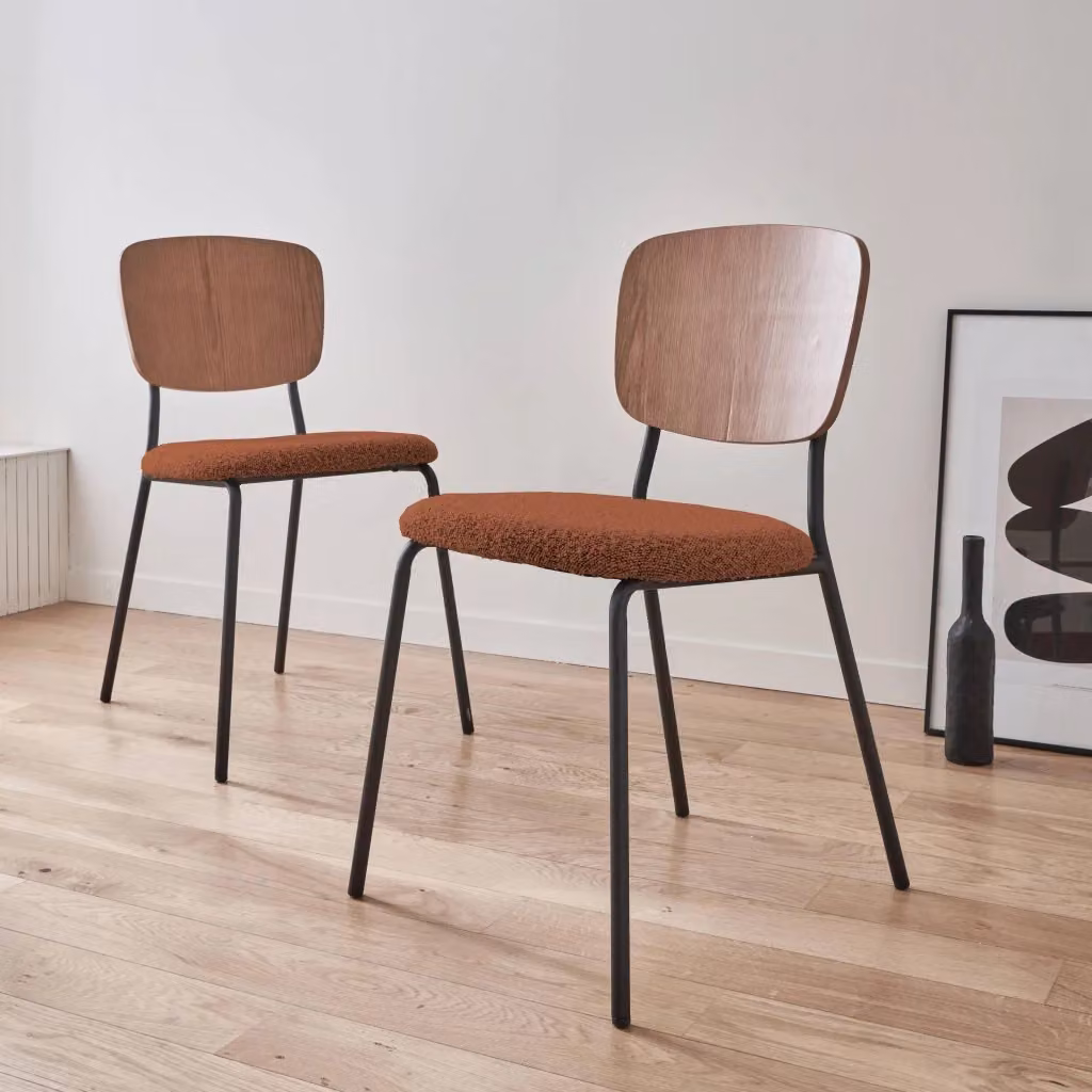 Set di 2 sedie moderne Sweeek in tessuto bouclé e legno con gambe in metallo, colore terracotta – 2