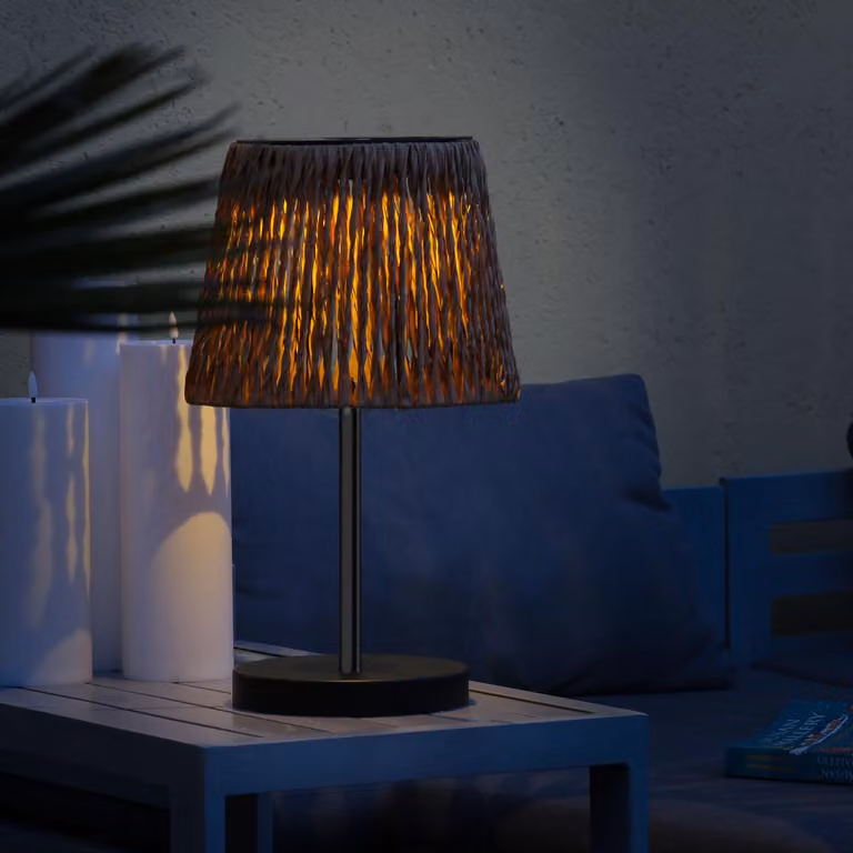 Lampada da tavolo a LED con pannello solare, effetto rattan - LED bianco caldo - A: 48 cm - Sensore di luce