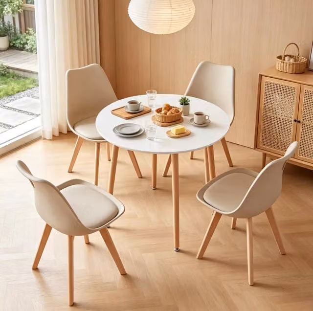 Set da pranzo con tavolo rotondo e 4 sedie moderne
