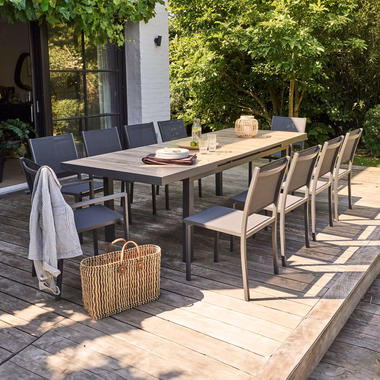 Tavolo da giardino con 8 sedie e 2 poltrone in alluminio e Vetroceramica - Oviala Tivoli