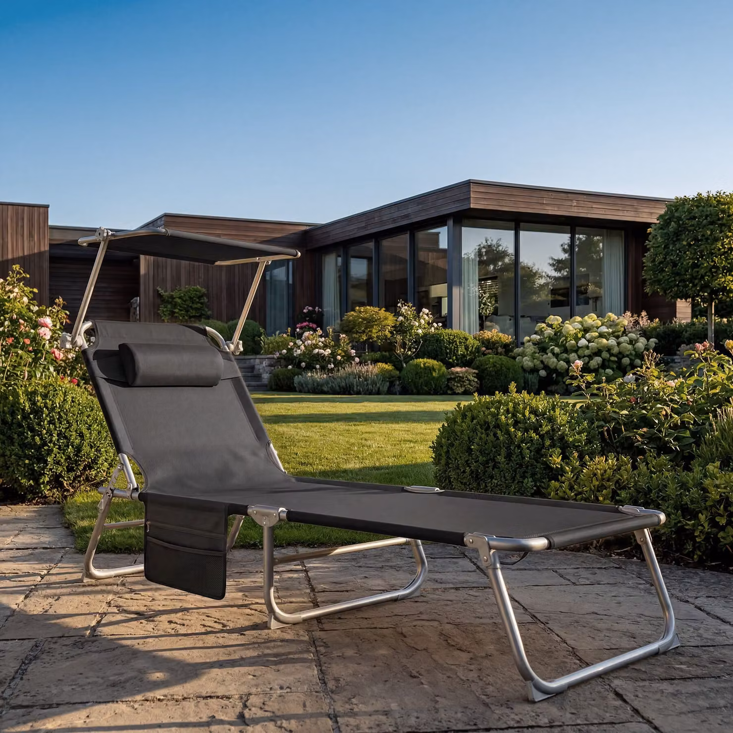 Sdraio da giardino TecTake con parasole e poggiatesta regolabile, struttura in acciaio verniciato a polvere e tessuto resistente ai raggi UV, colore nero, L: 161 cm, P: 68 cm, H: 120 cm – 2