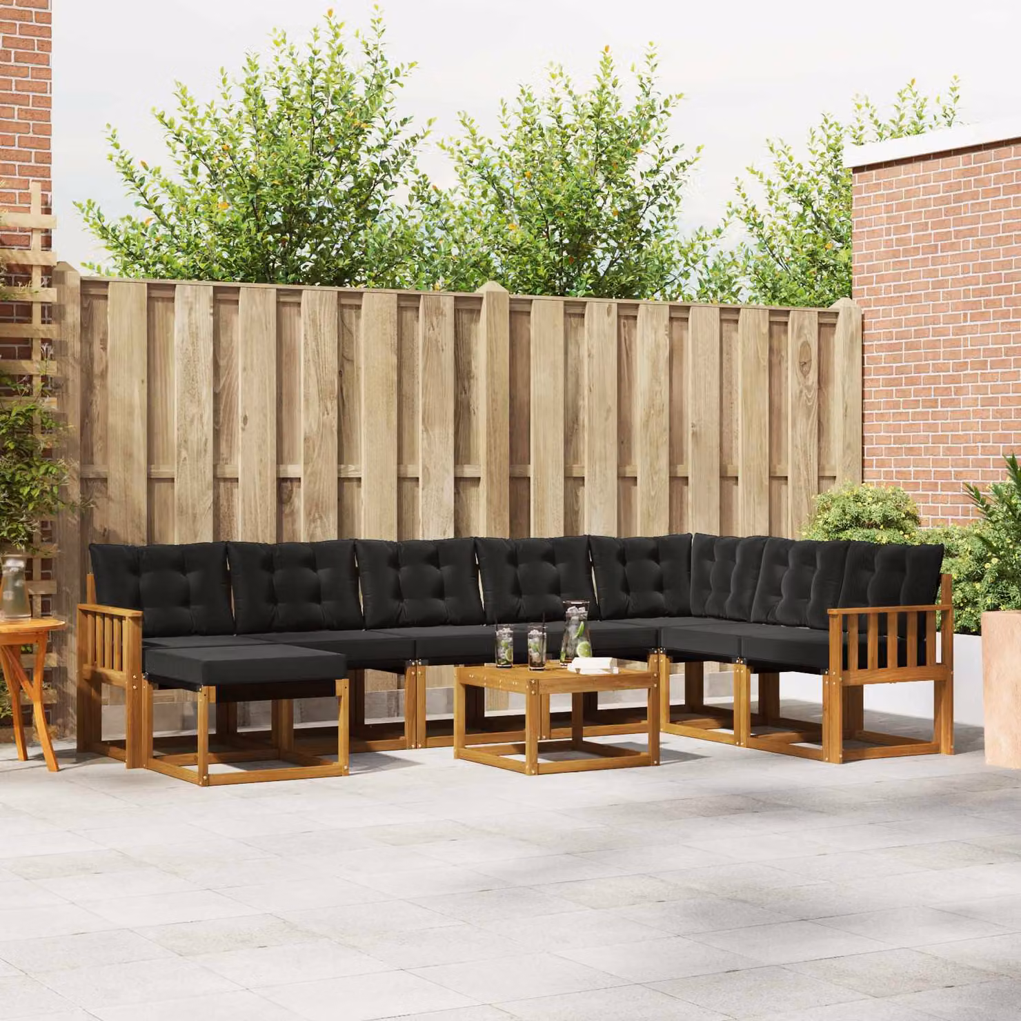 Set di divani da esterno vidaXL 9 pz in legno di acacia con cuscini e tavolino, marrone e nero