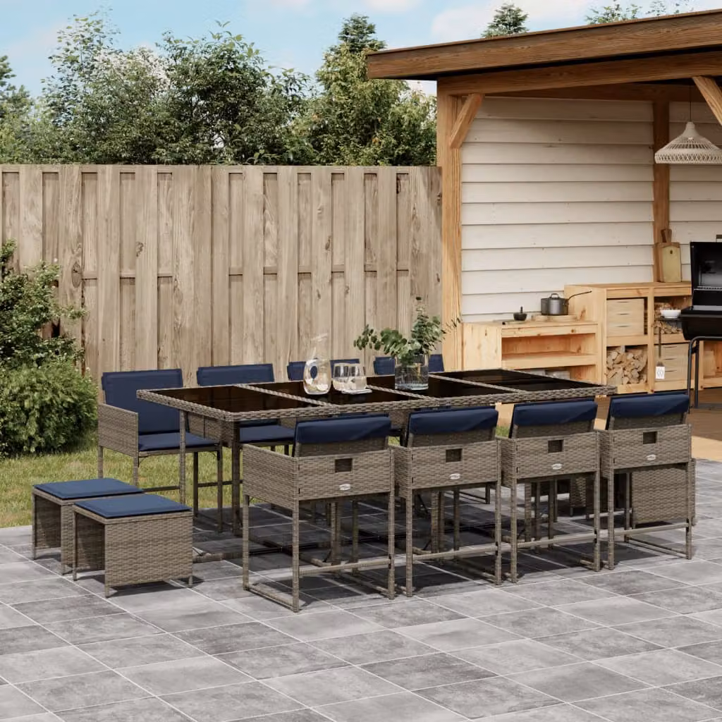 Set da pranzo da giardino vidaXL in polyrattan da 13 pezzi con cuscini e piano in vetro, colore grigio