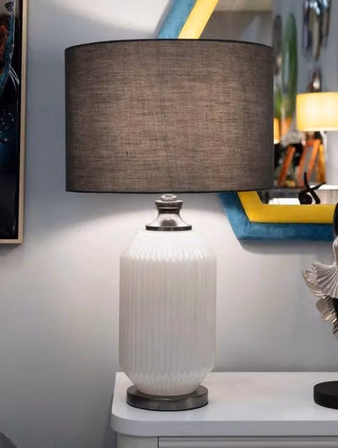 Lampada da tavolo Vidardo DMORA, luce da scrivania moderna in bianco e grigio, L: 37,5 cm, P: 37,5 cm, H: 65 cm – 1