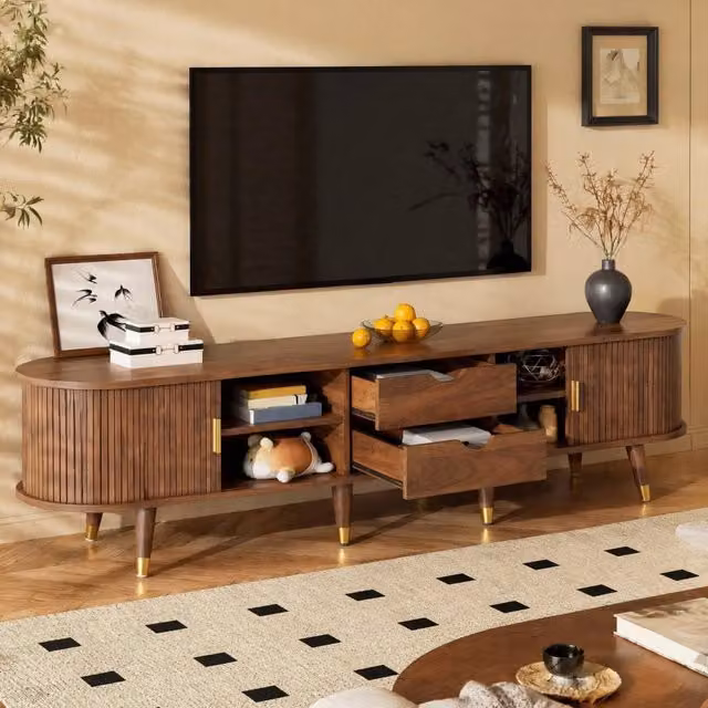 Mobile TV 175 cm con anta scorrevole in rattan; MDF; effetto noce; cassetti e vani contenitore
