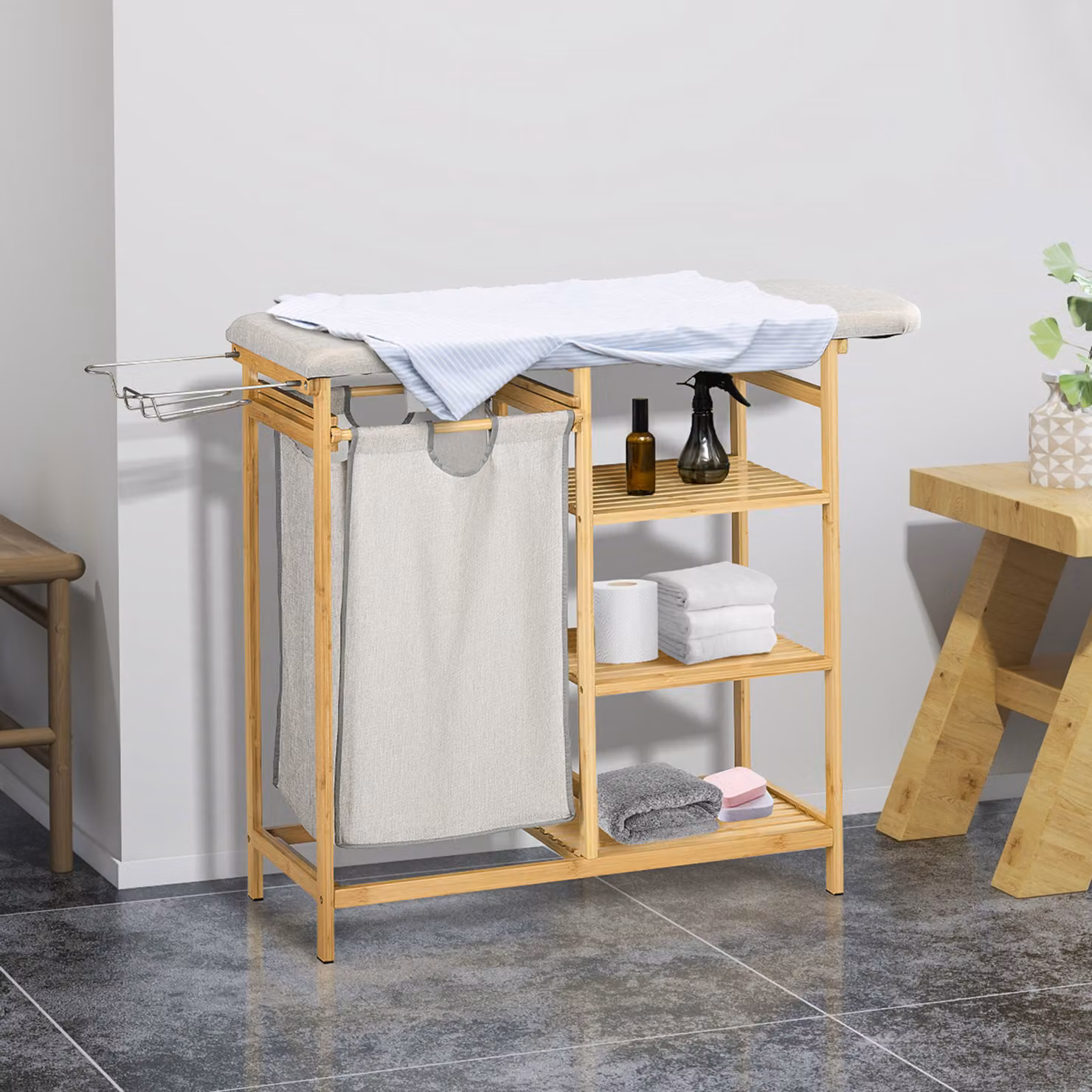HOMCOM Cestino Portabiancheria in Bambù e Poliestere con Asse da Stiro e Ripiano a 3 Livelli, L/P/H: 113 x 34 x 82 cm – 2