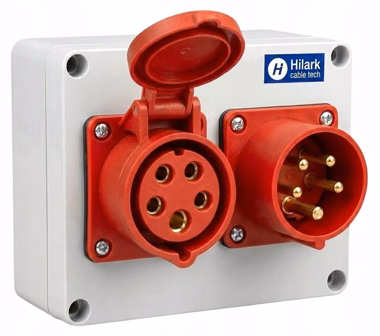 Distributore di corrente da incasso, modello PCE, 32A/400V, grado di protezione IP44, non collegato