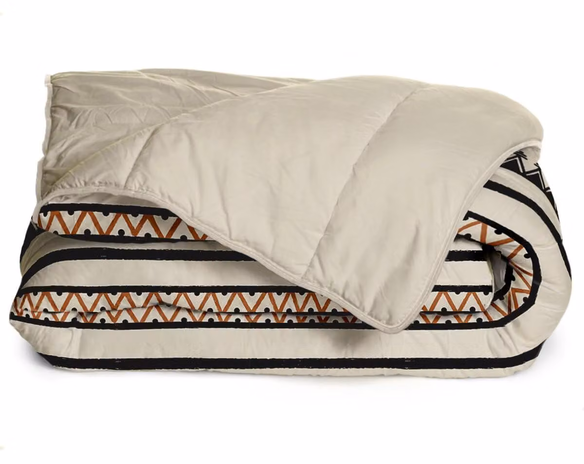 Piumino matrimoniale caldo, 220x240 cm, in microfibra, color crema/beige/nero